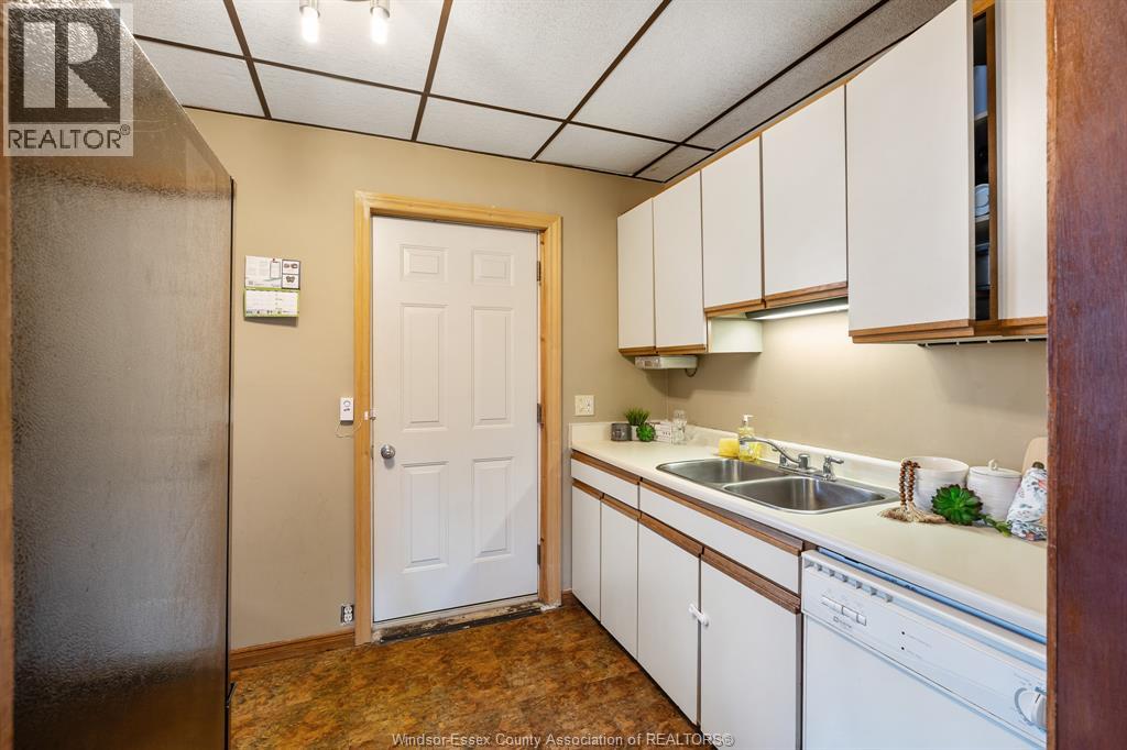 2136 Lincoln ROAD - 10