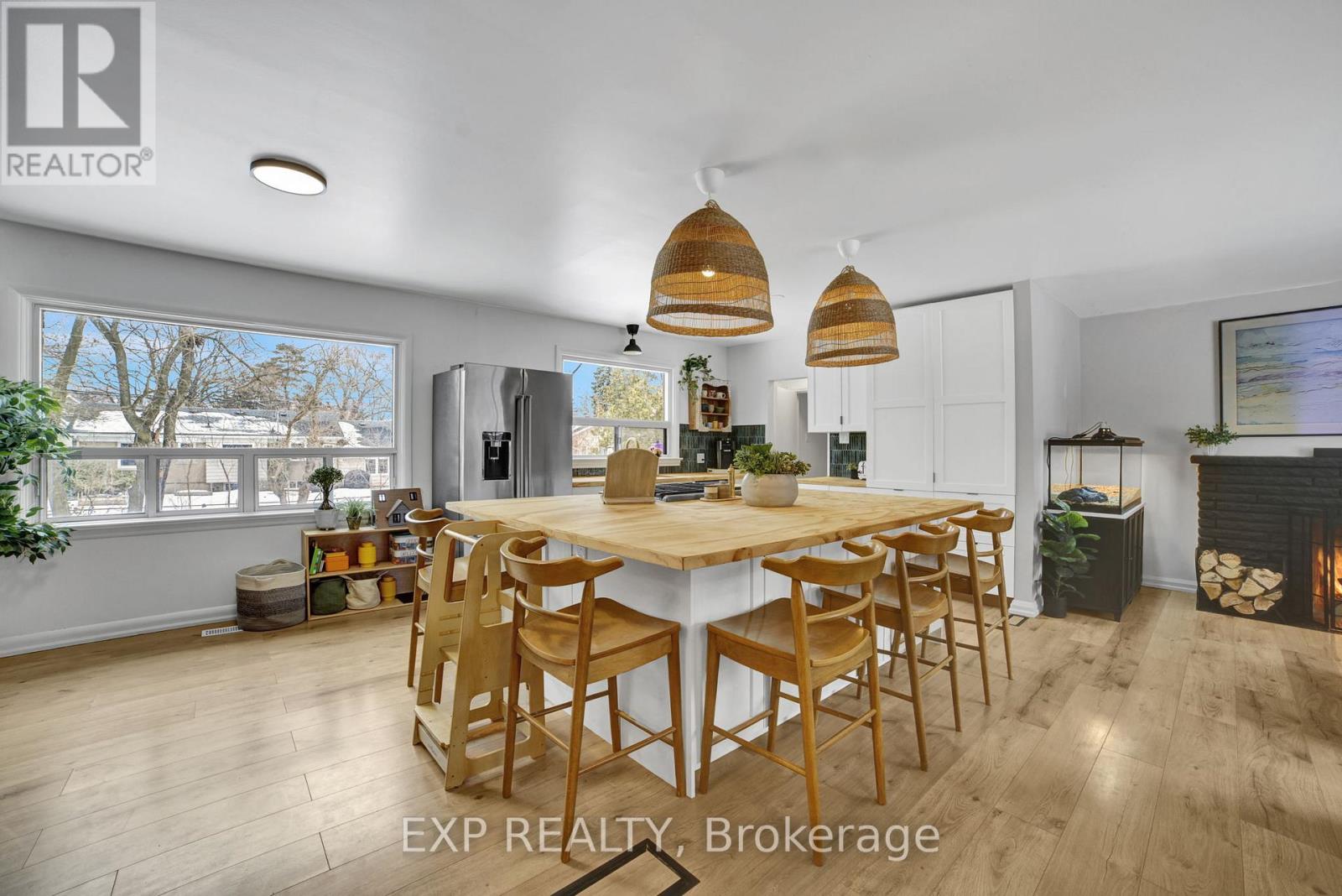 271 LINDEN AVENUE - 11