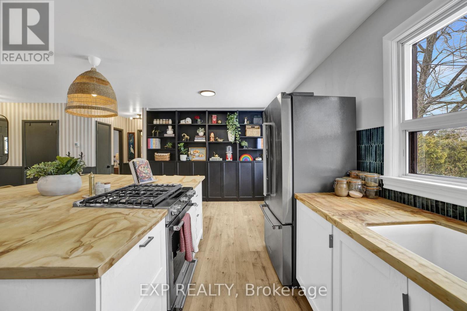 271 LINDEN AVENUE - 13