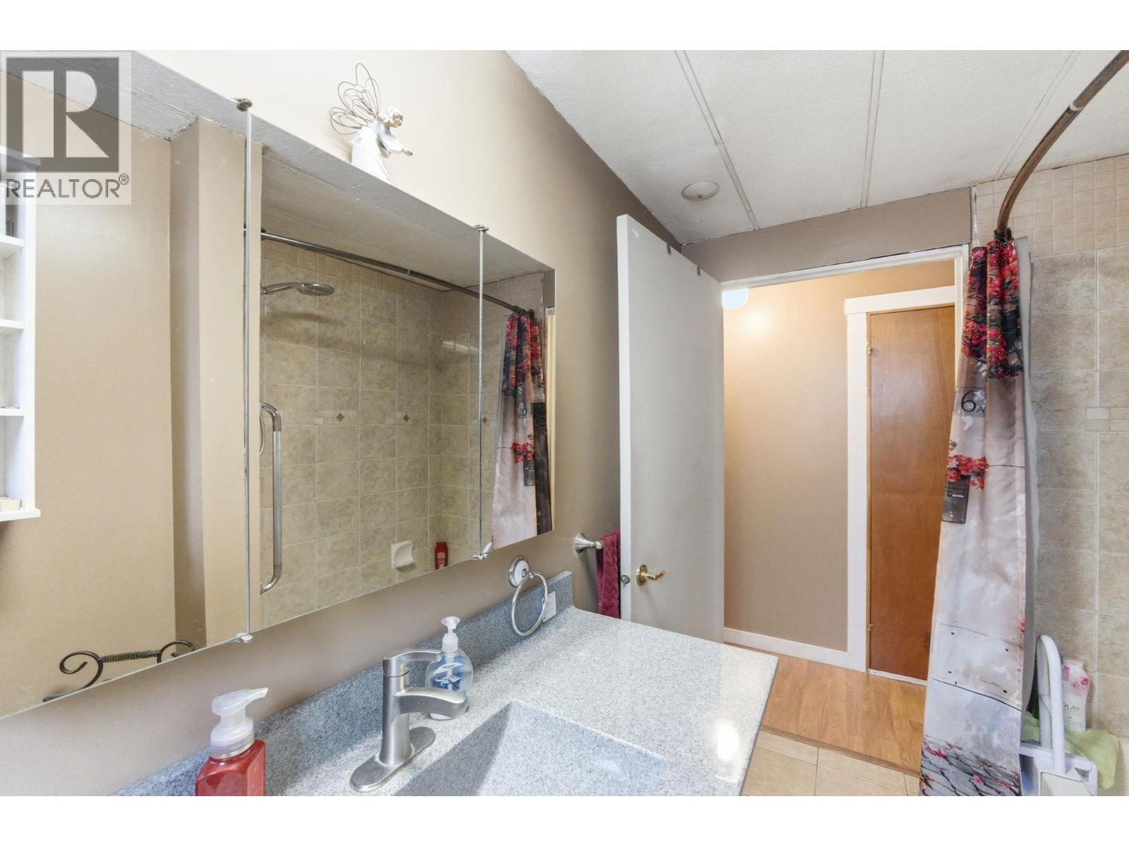 1999 97 Highway S Unit# 197, Kelowna