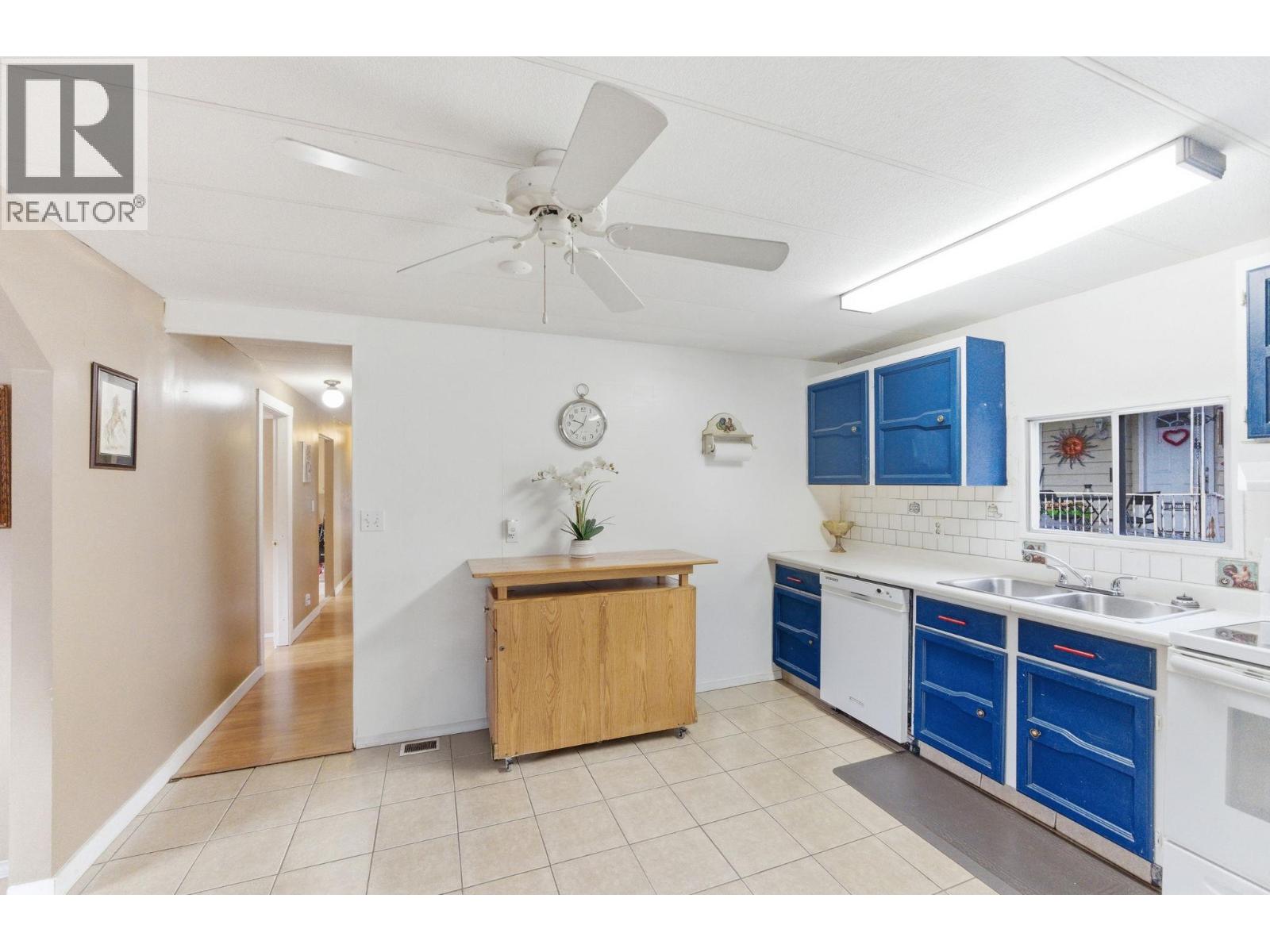 1999 97 Highway S Unit# 197, Kelowna