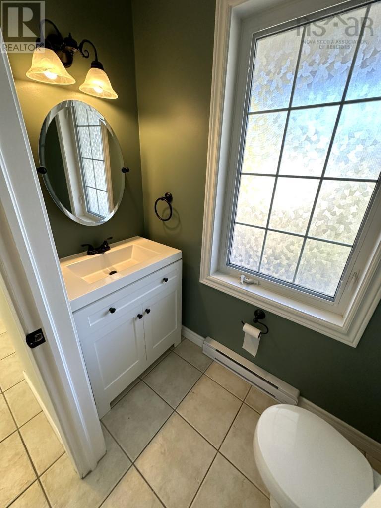 Property 18 of 31 of 1779 Drummond Drive, Ravenwood