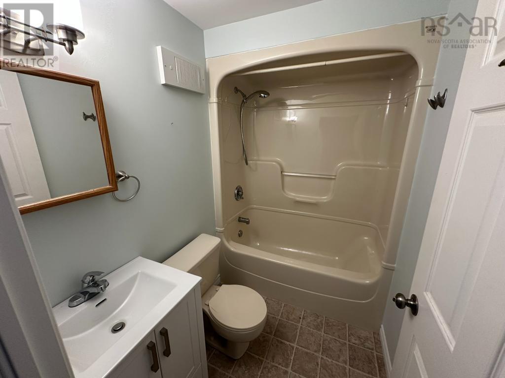 Property 31 of 31 of 1779 Drummond Drive, Ravenwood