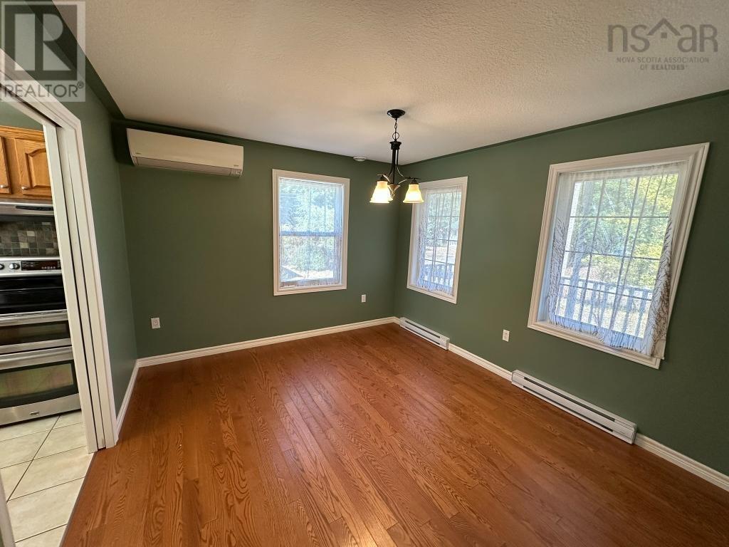 Property 8 of 31 of 1779 Drummond Drive, Ravenwood