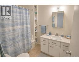 23 Centennial West, photo 3