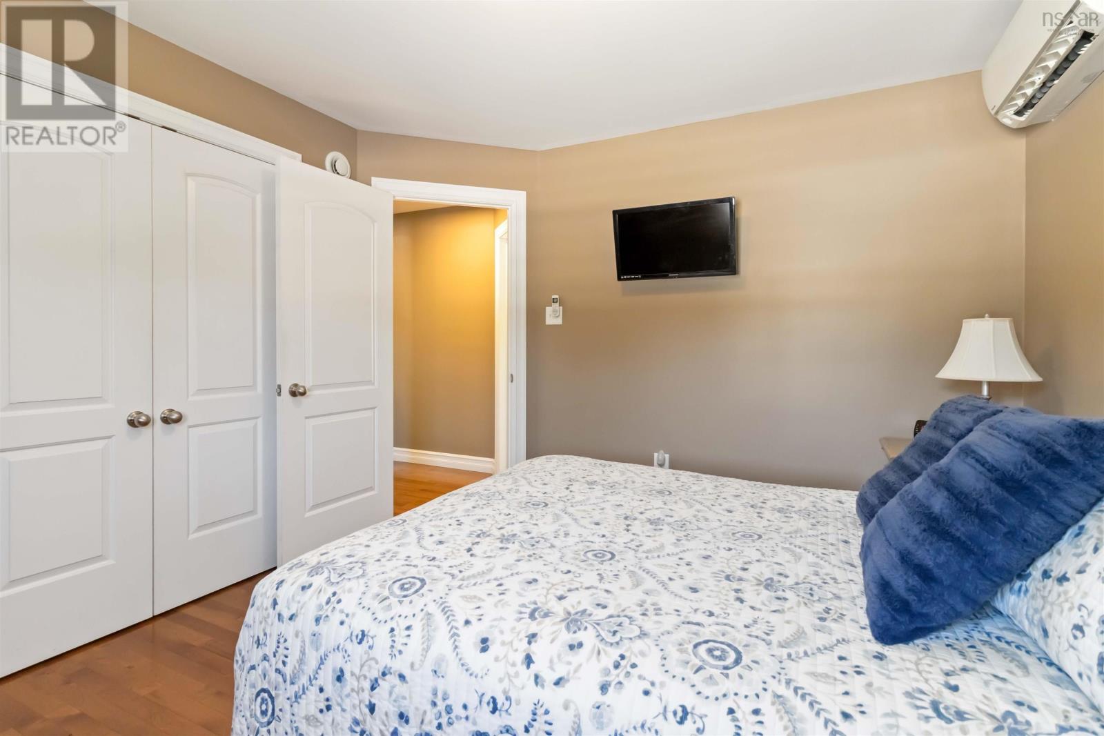 Property 25 of 48 of 426 Heatherglen Drive