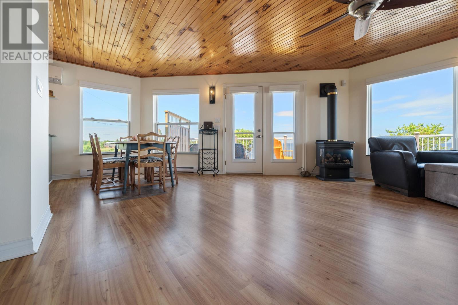 Property 17 of 49 of 51 Chapman Lane