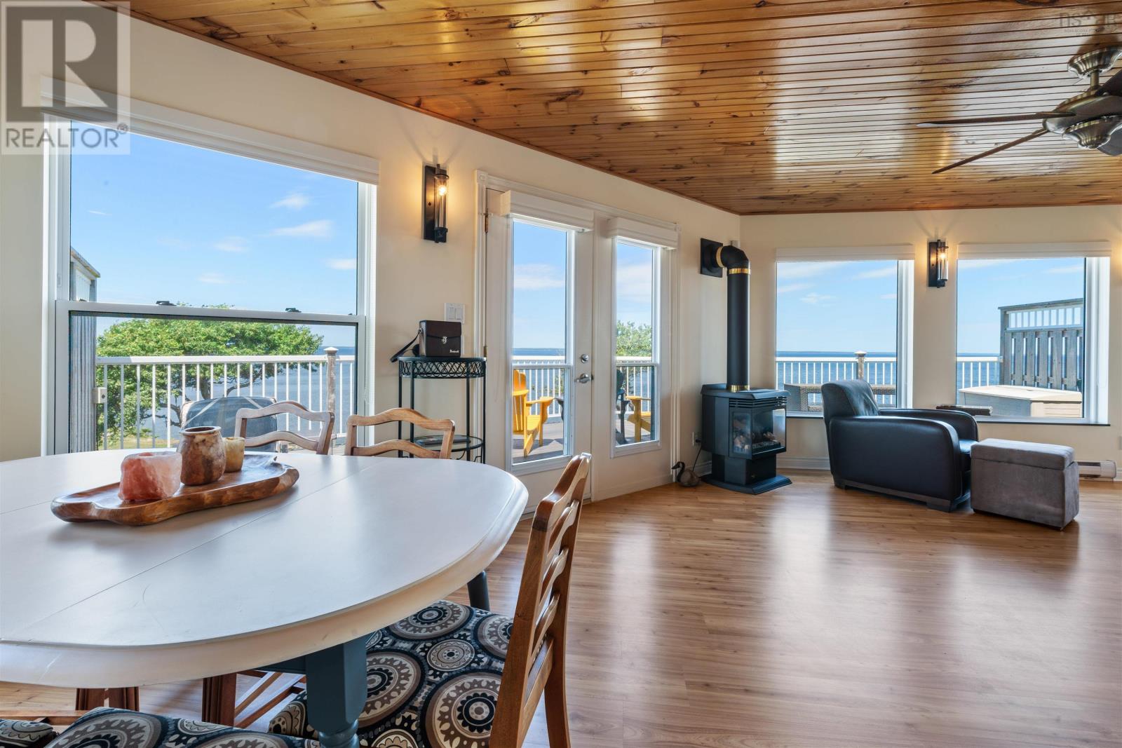 Property 24 of 49 of 51 Chapman Lane