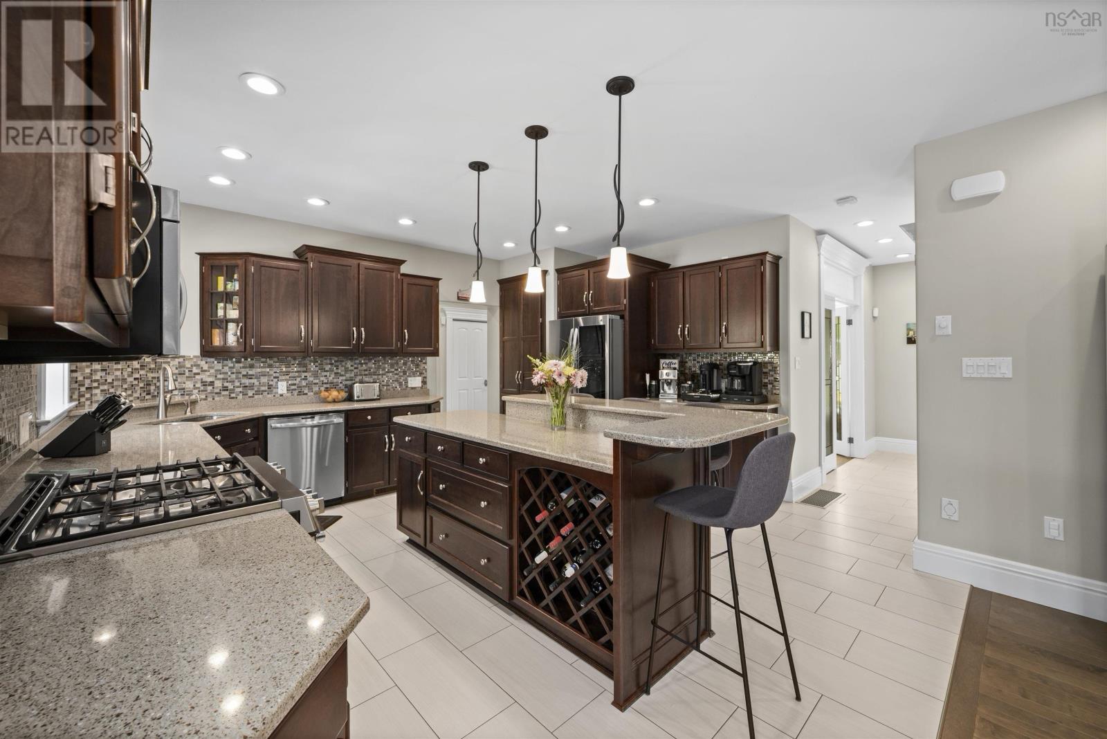 Property 7 of 50 of 13697 Highway 1