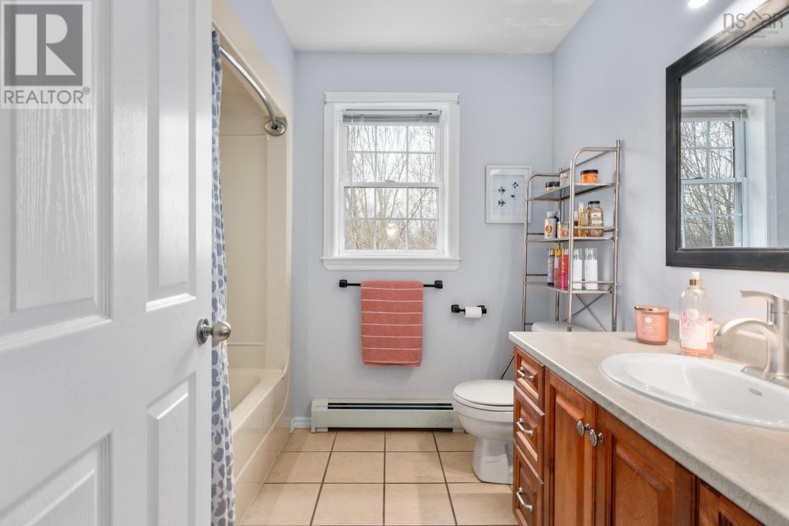 Property 45 of 47 of 34 Gravenstein Drive