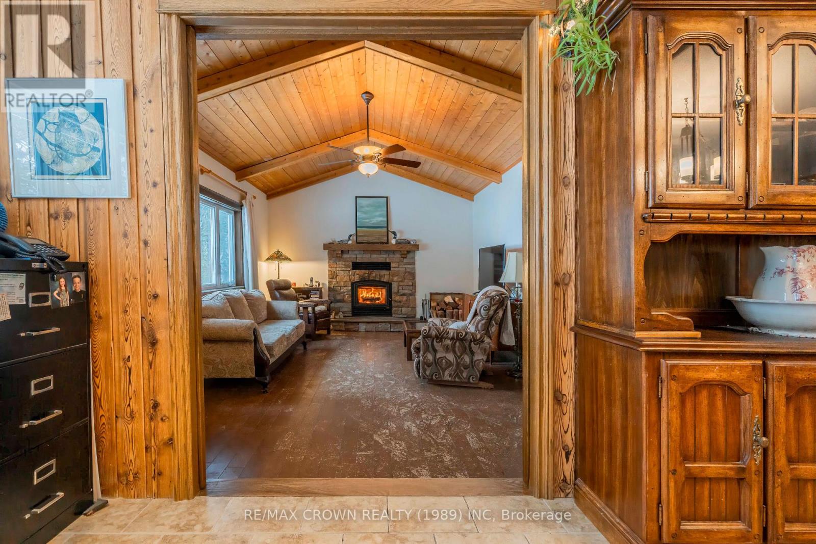 #MOONBEAM 99 LEFEBVRE PENINSULA ROAD - 17