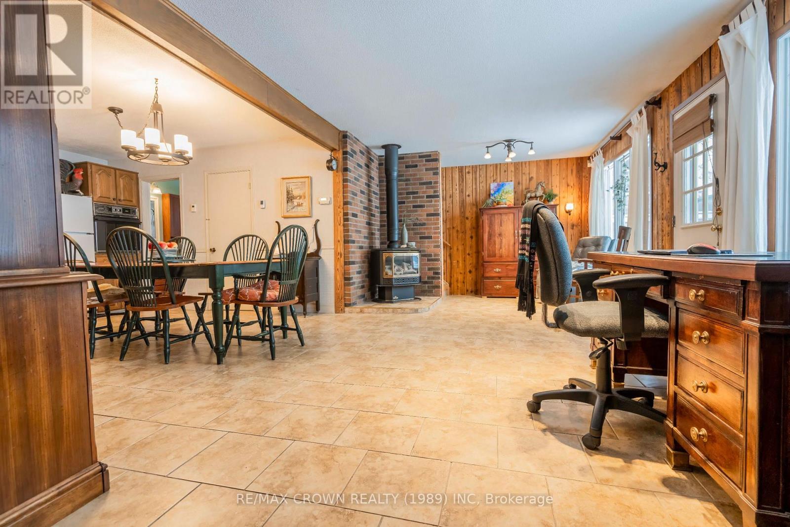 #MOONBEAM 99 LEFEBVRE PENINSULA ROAD - 18