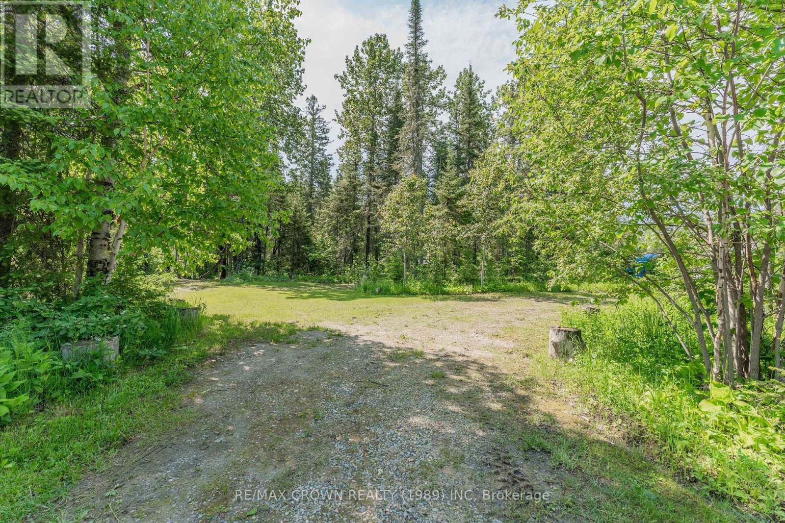 #MOONBEAM 99 LEFEBVRE PENINSULA ROAD - 44