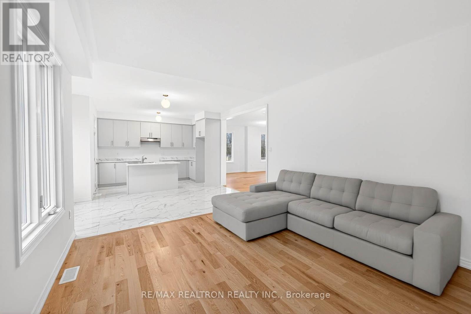 1 WAKEFIELD BOULEVARD - 13