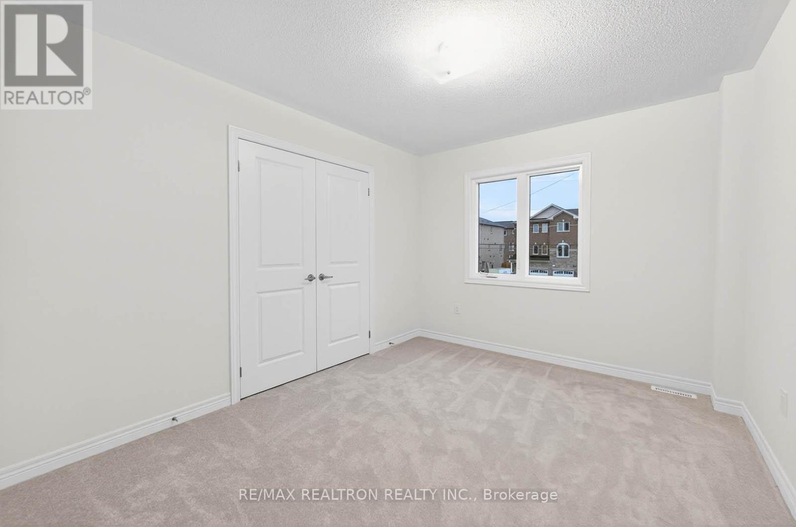 1 WAKEFIELD BOULEVARD - 34