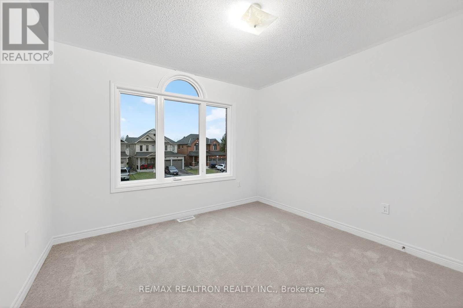 1 WAKEFIELD BOULEVARD - 36