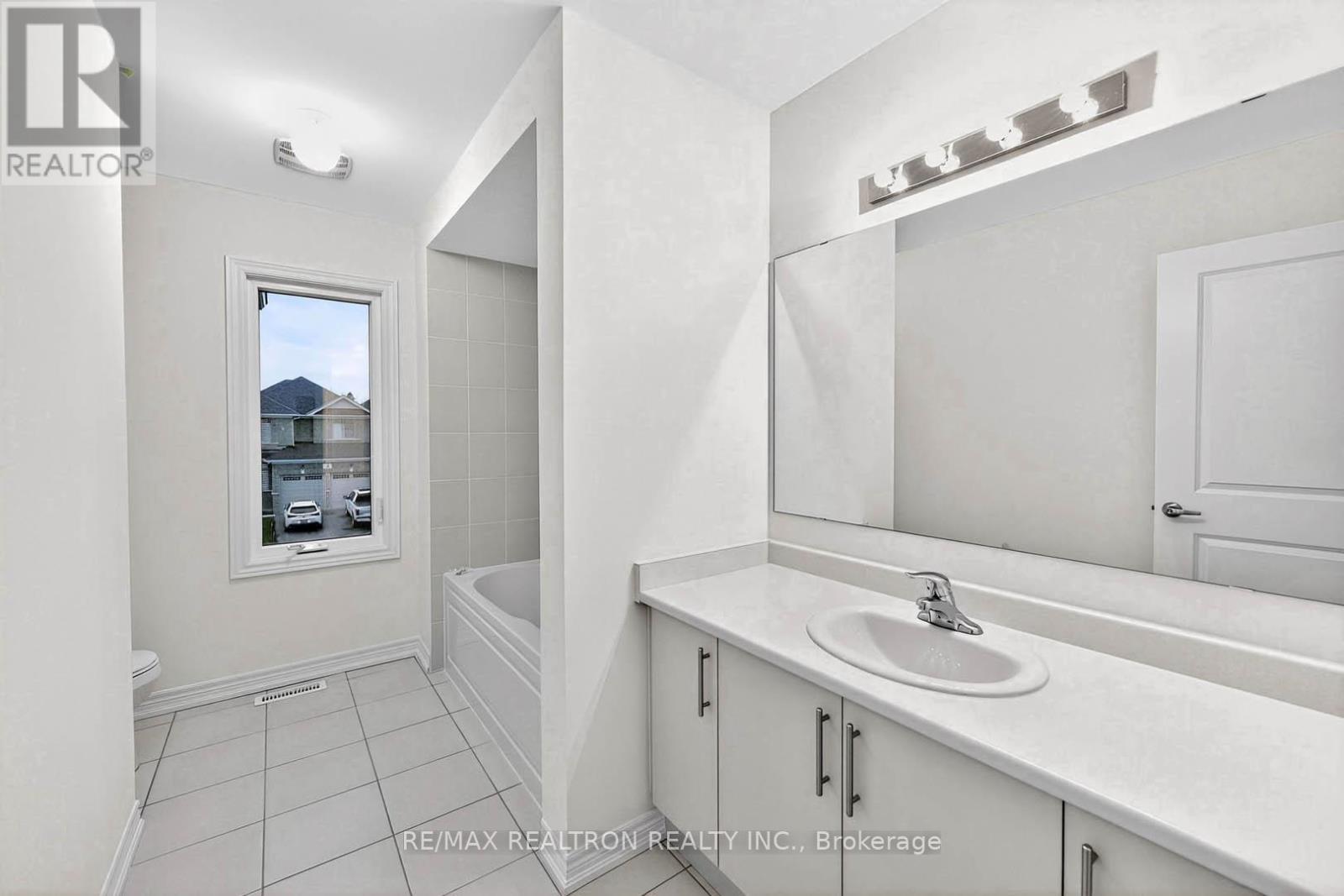 1 WAKEFIELD BOULEVARD - 38