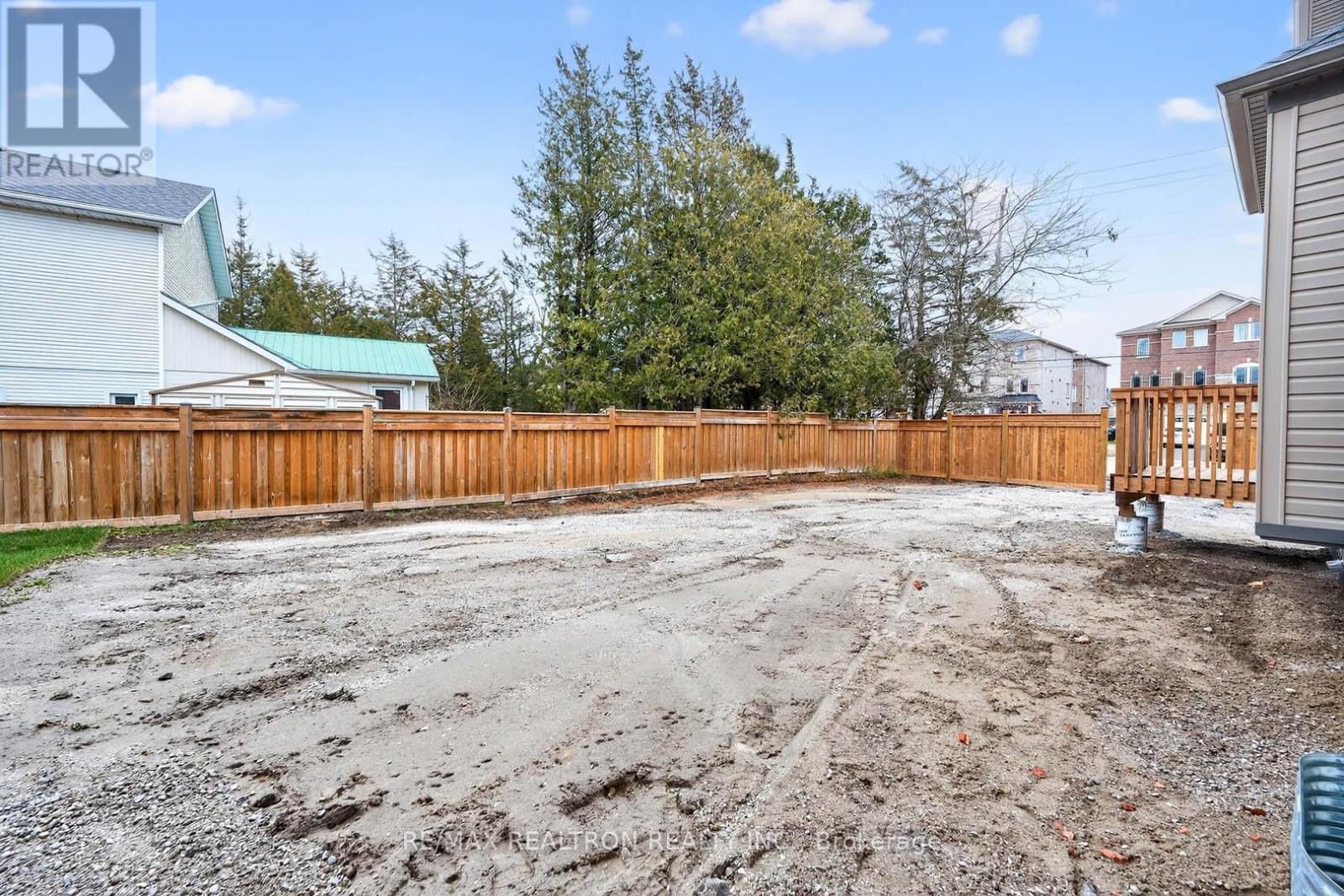 1 WAKEFIELD BOULEVARD - 43