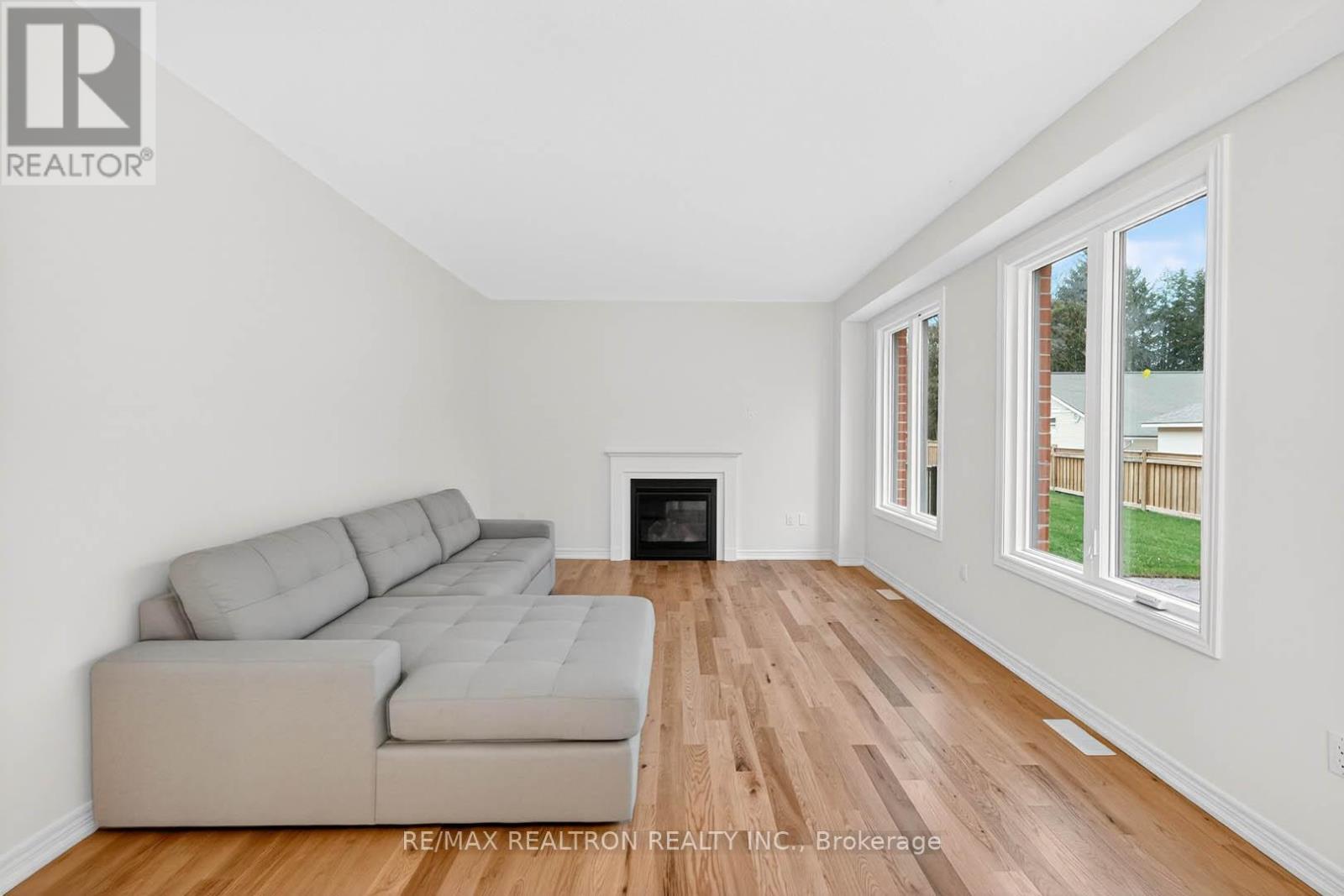 1 WAKEFIELD BOULEVARD - 9