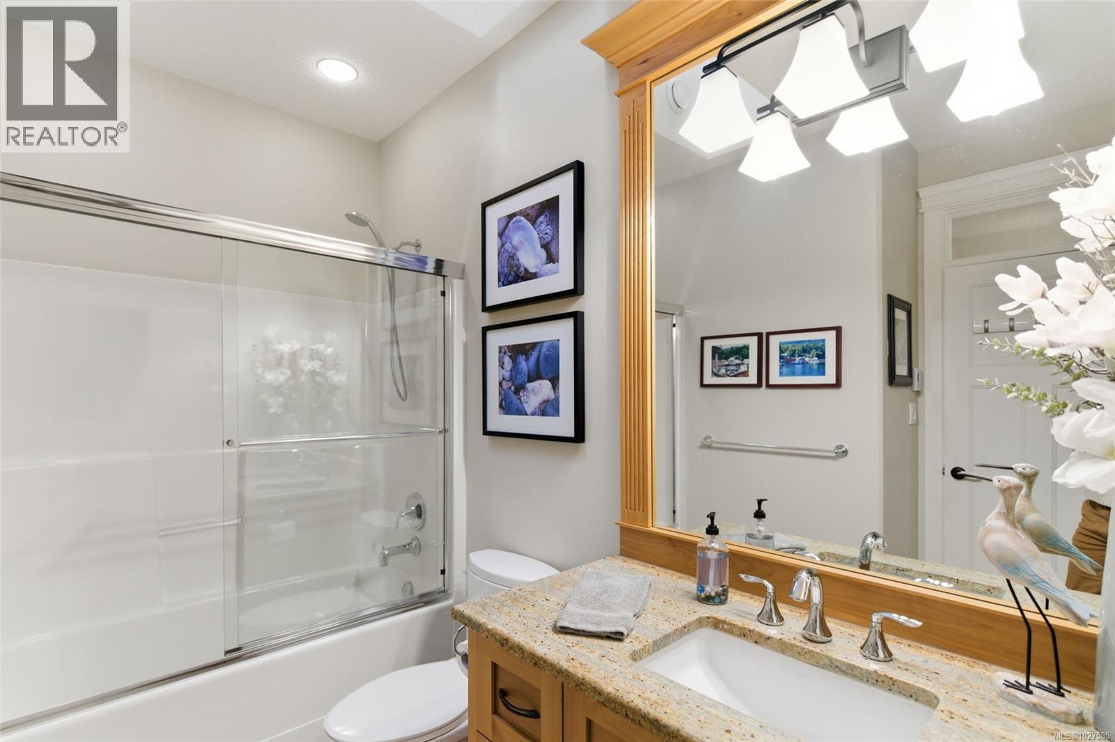 844 Mulholland Dr, Parksville