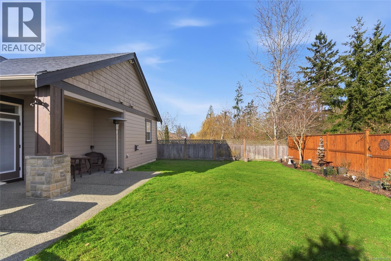 844 Mulholland Dr, Parksville