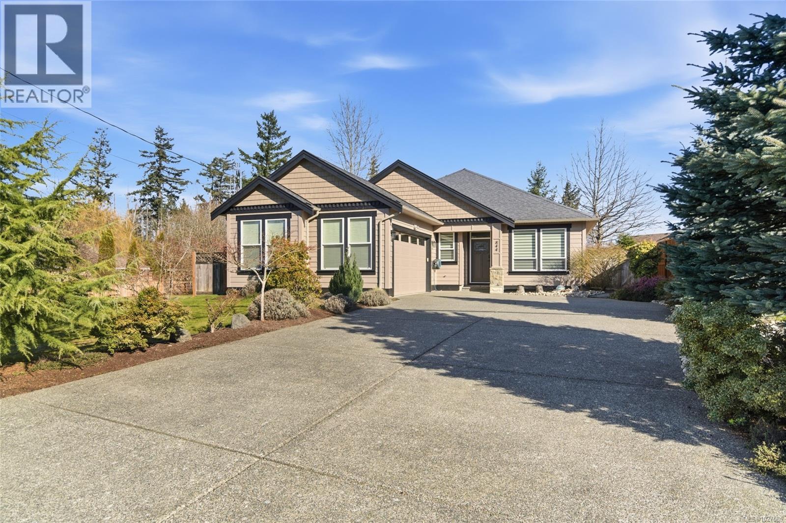 844 Mulholland Dr, Parksville
