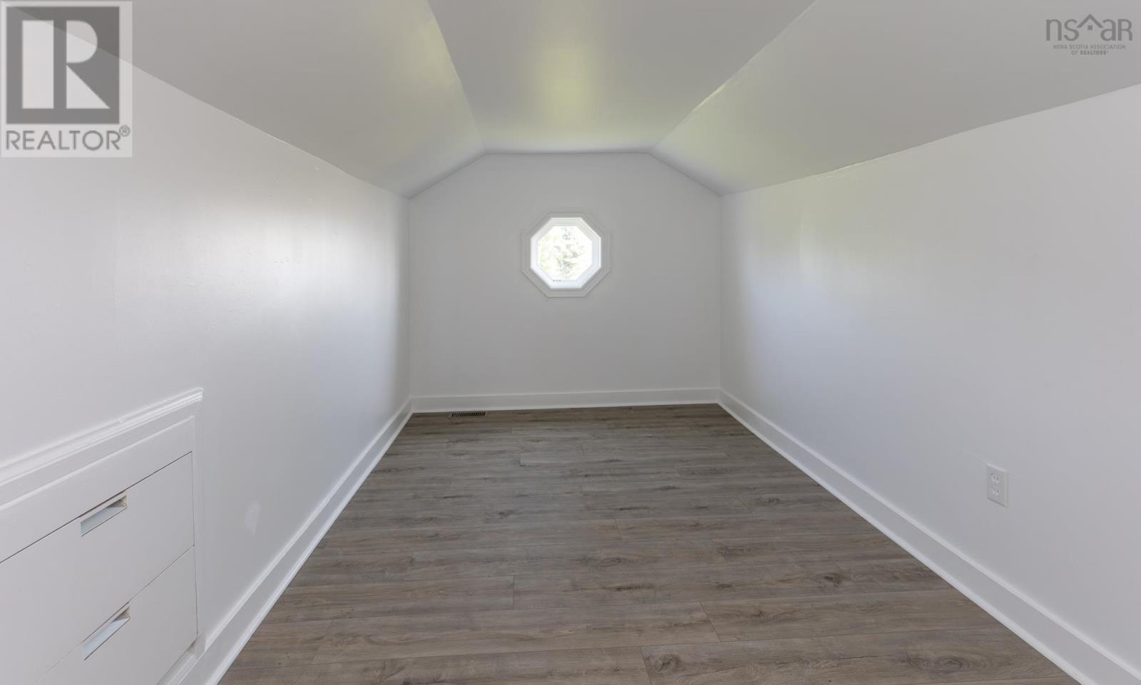 Property 44 of 49 of 926 Highway 304