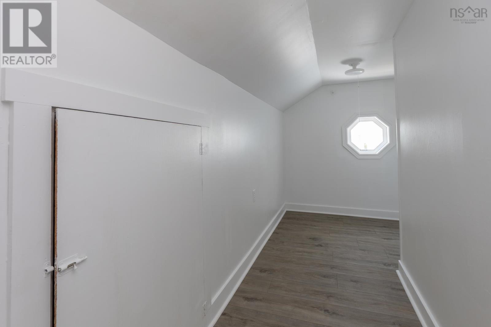 Property 45 of 49 of 926 Highway 304