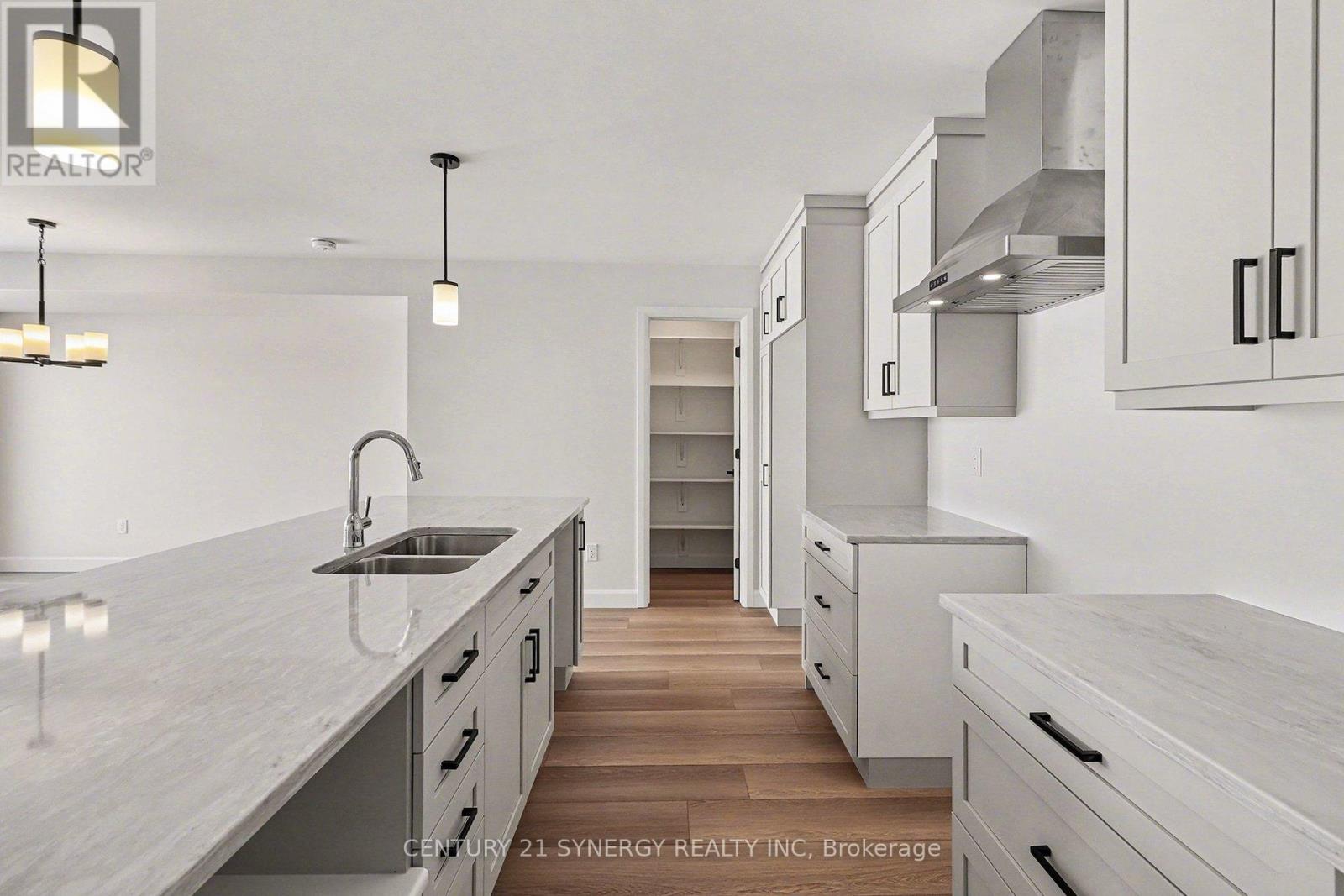 81 VILLENEUVE STREET - 8