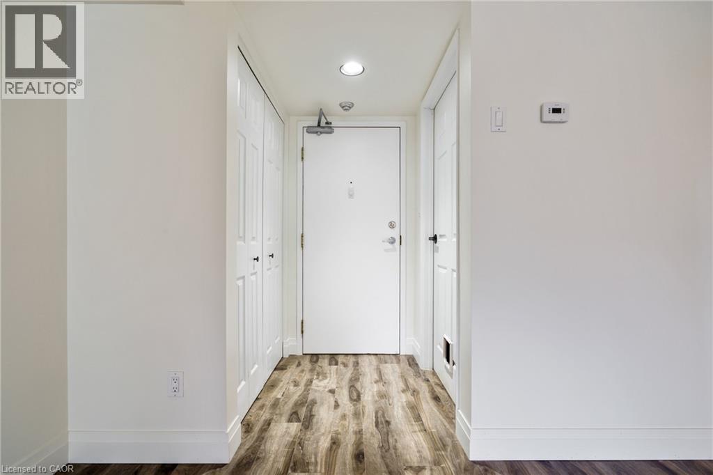 #211 3499 UPPER MIDDLE ROAD - 4