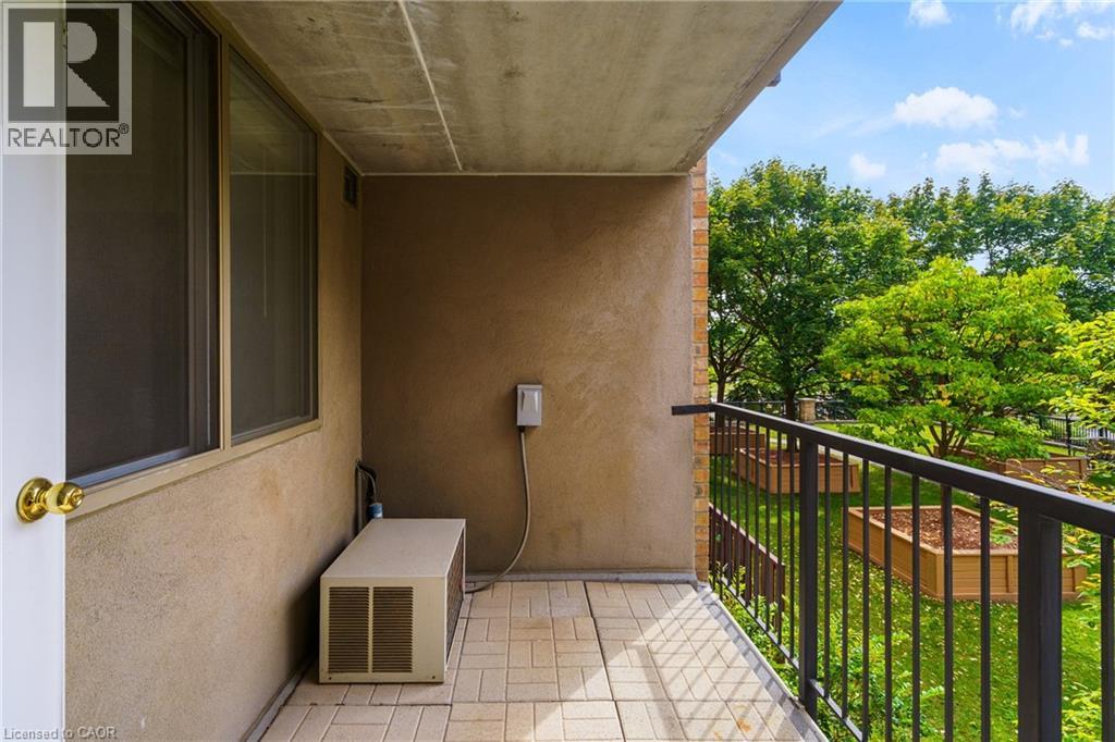 #211 3499 UPPER MIDDLE ROAD - 29
