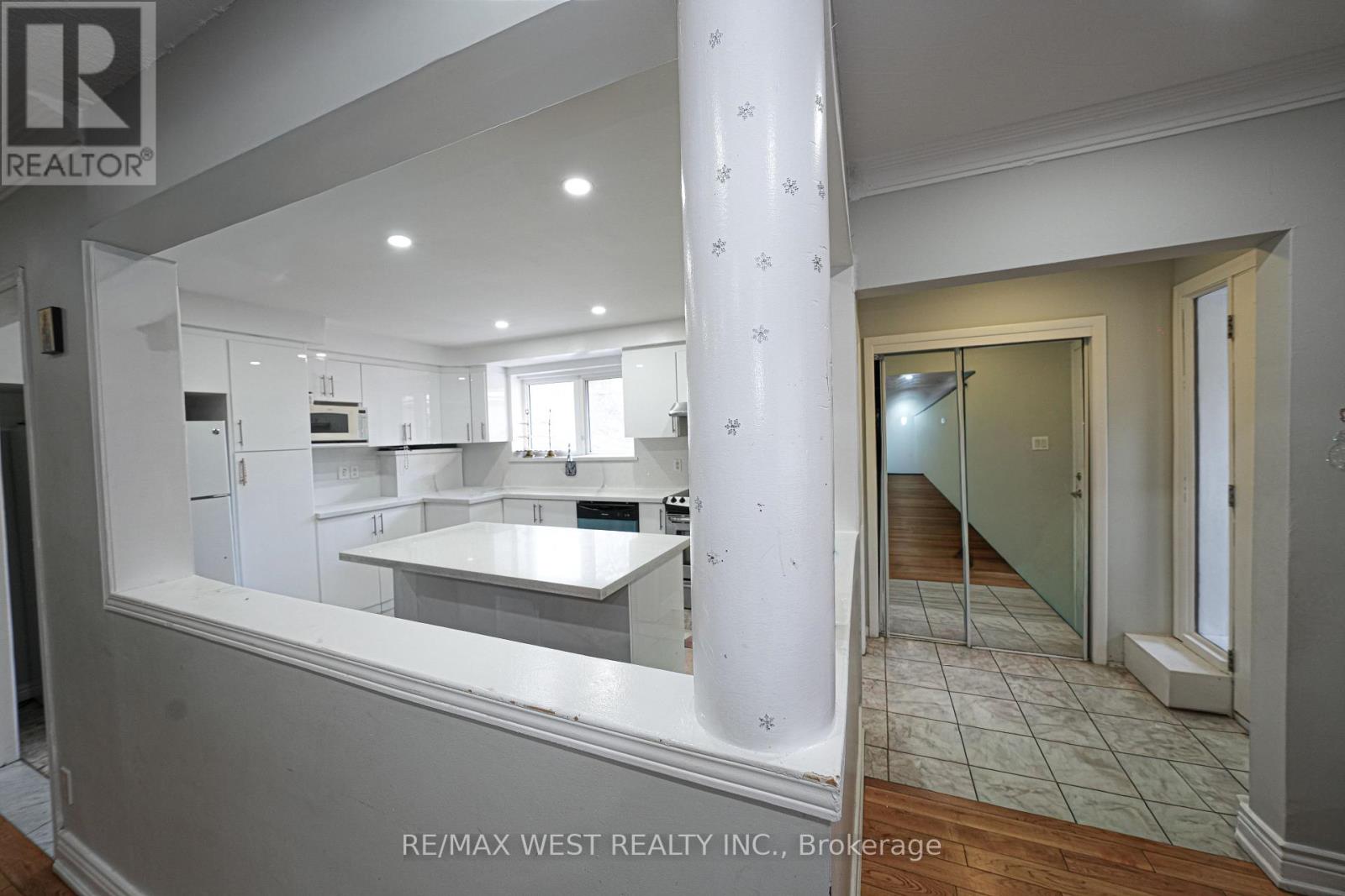 812 KENNEDY ROAD - 7
