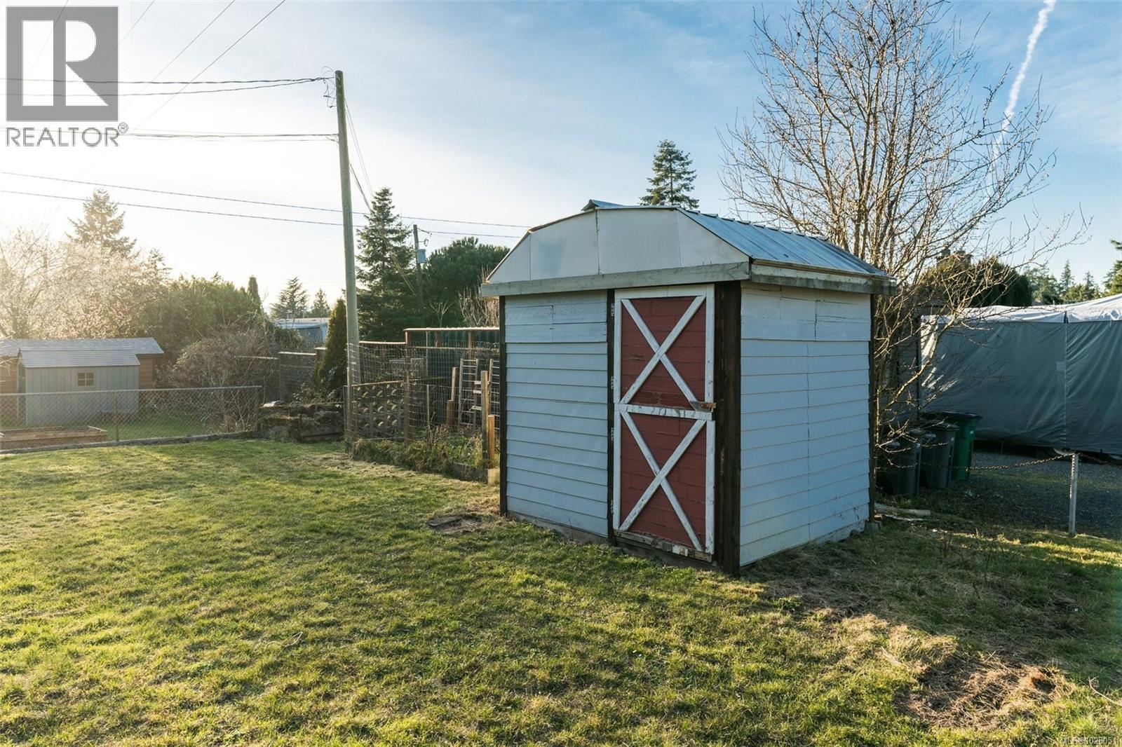  646 Ridgebank Crescent, Saanich