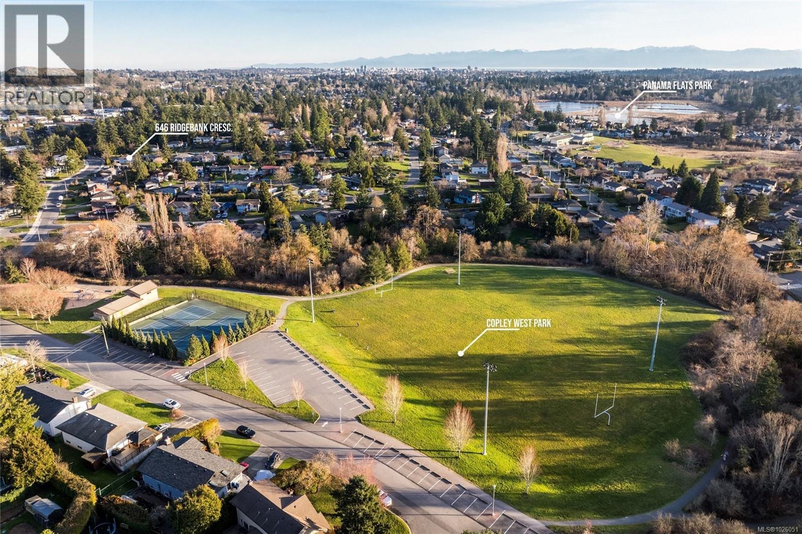  646 Ridgebank Crescent, Saanich