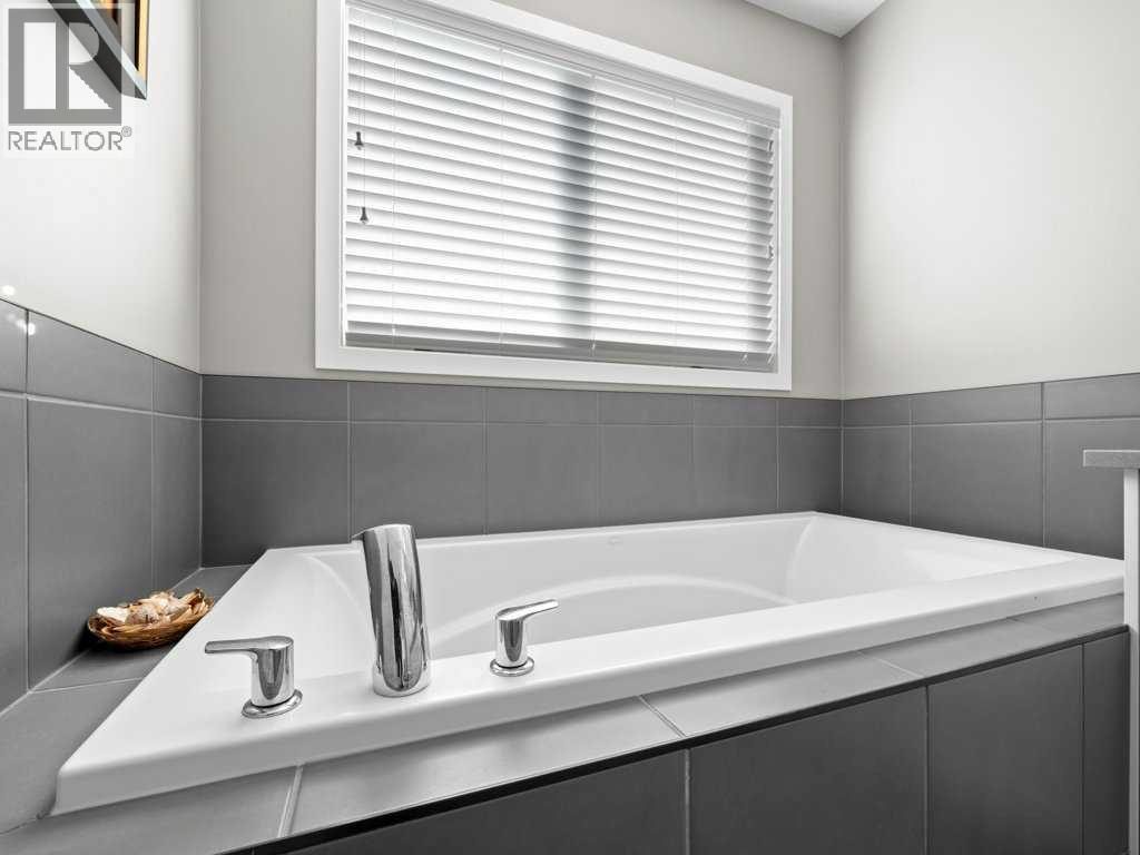 
          33 Amery Green
            <br/>
            <span>Crossfield</span>
            , 
            <span>AB</span>
             <span>T0M0S0</span>
         - Photo 18