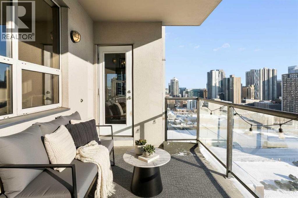 Single Family House for Sale in    Street SW Beltline Calgary 