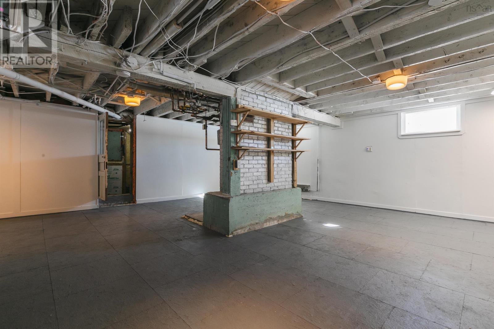 Property 24 of 34 of 178 Victoria Road