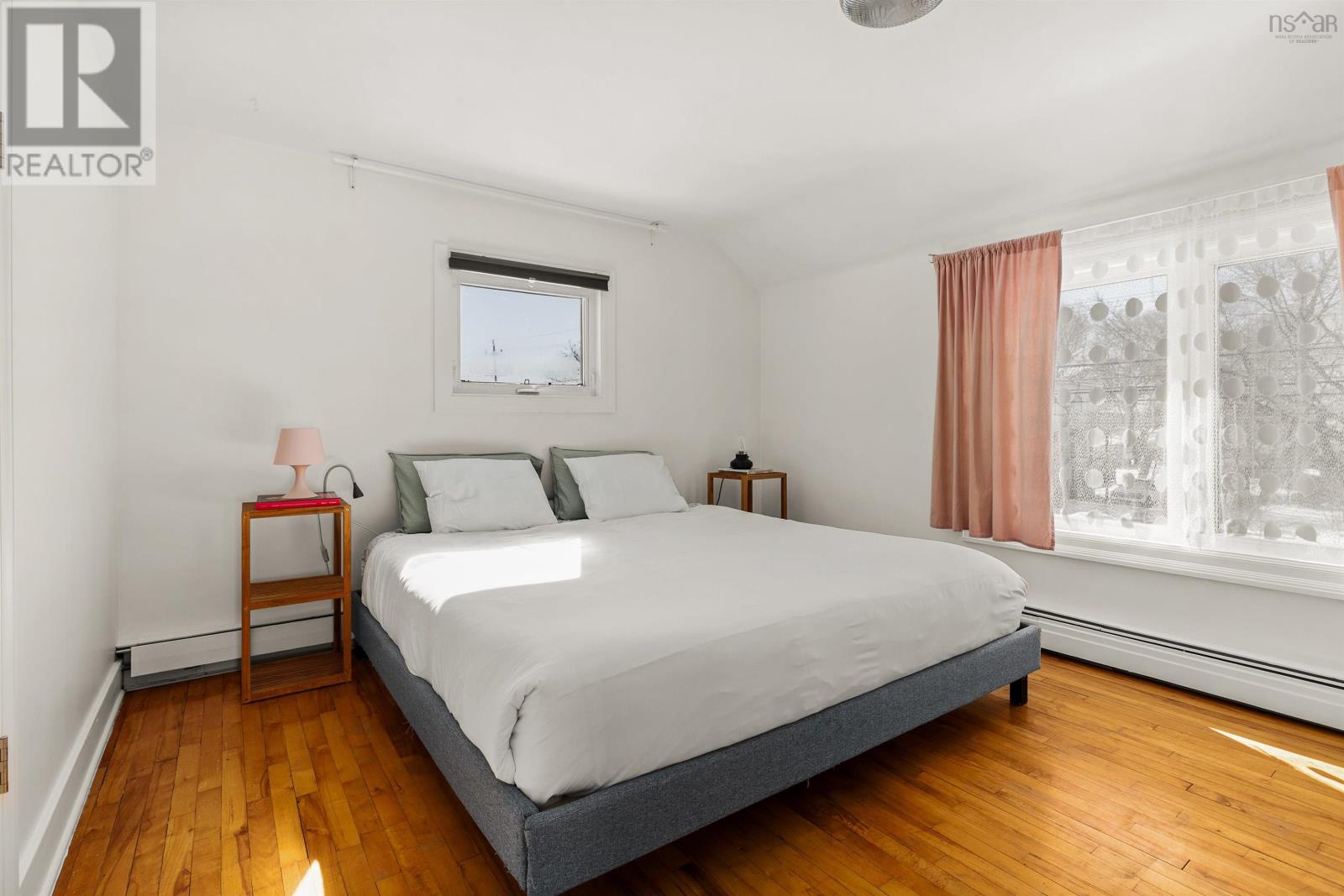 Property 19 of 34 of 178 Victoria Road