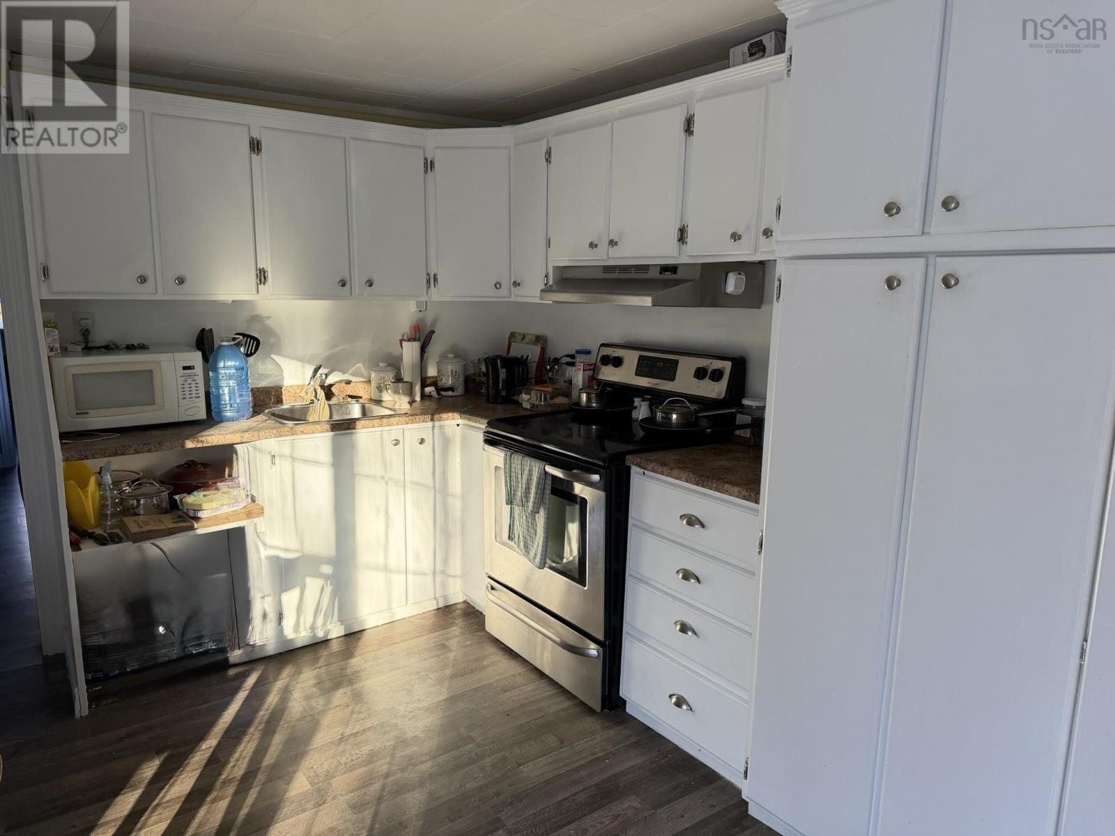 Property 2 of 17 of 5538 Highway 3