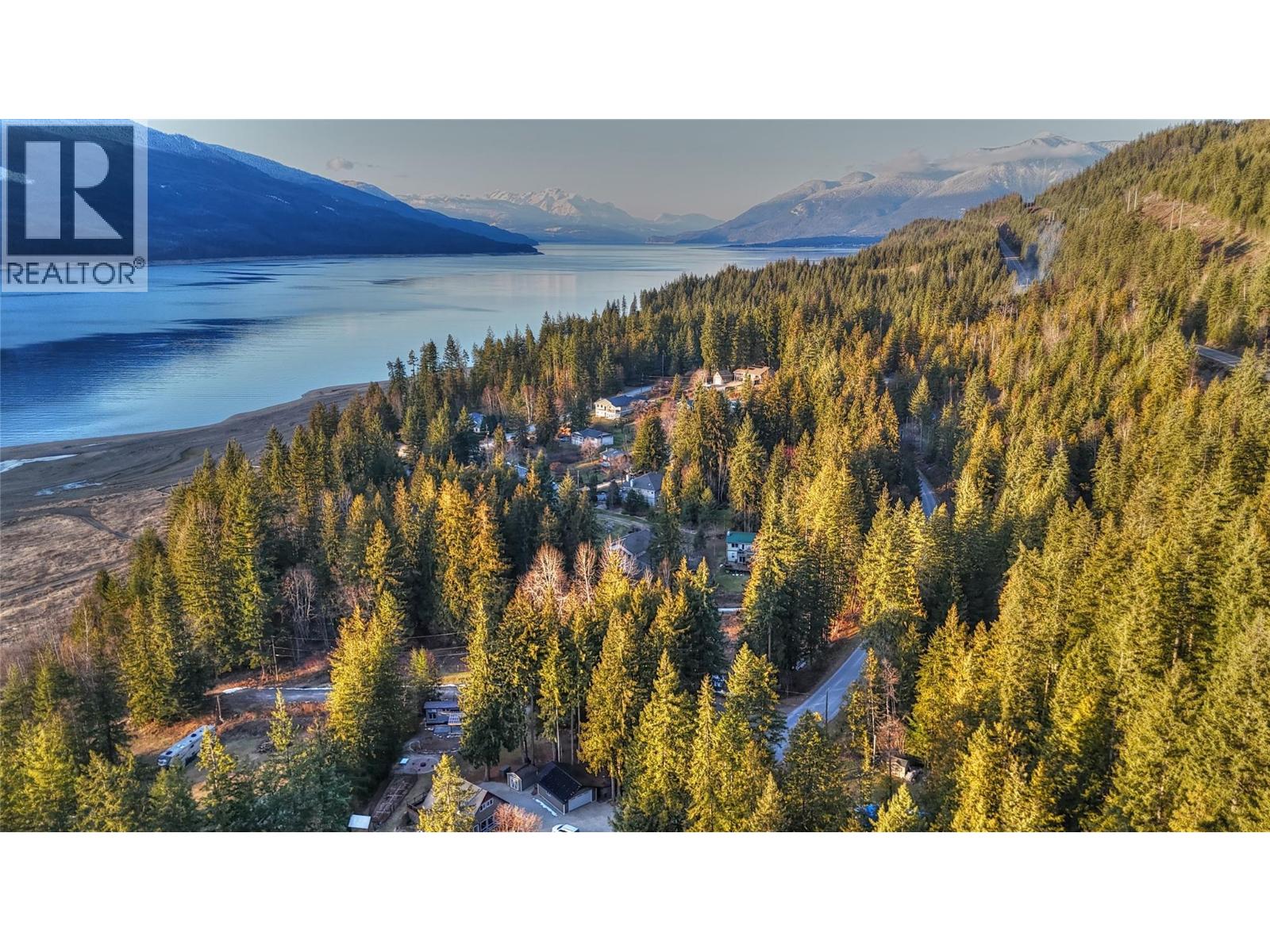 483 Bayview Road, Nakusp