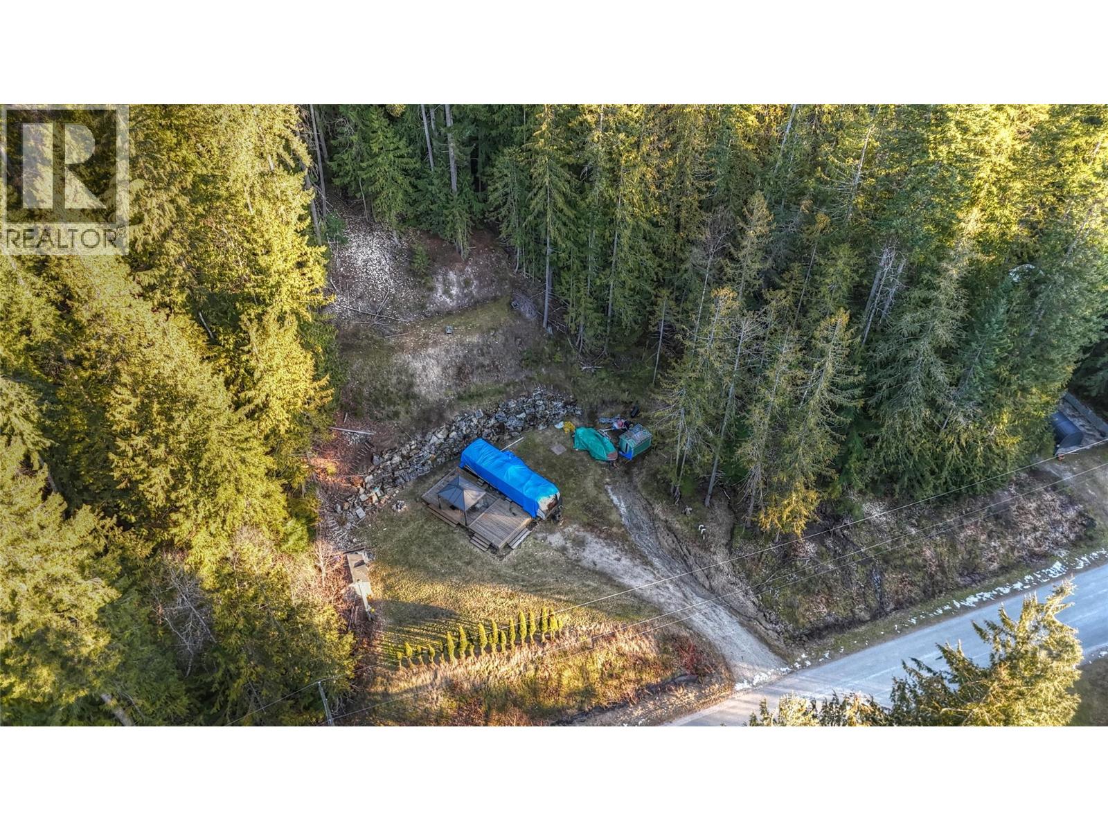 483 Bayview Road, Nakusp