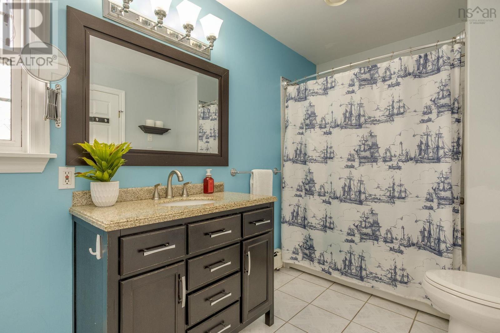 Property 32 of 47 of 550 Heather Crescent