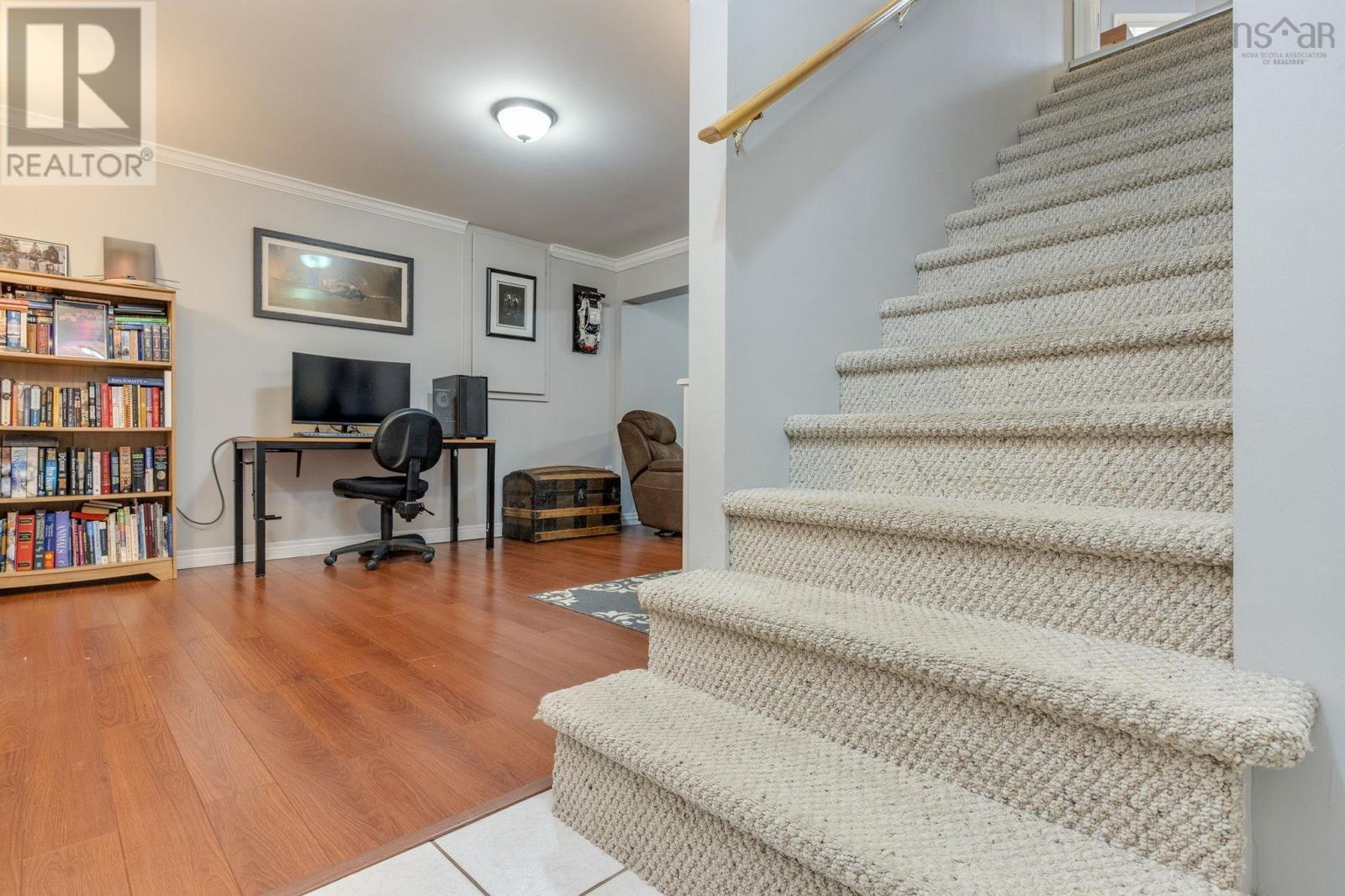 Property 35 of 47 of 550 Heather Crescent