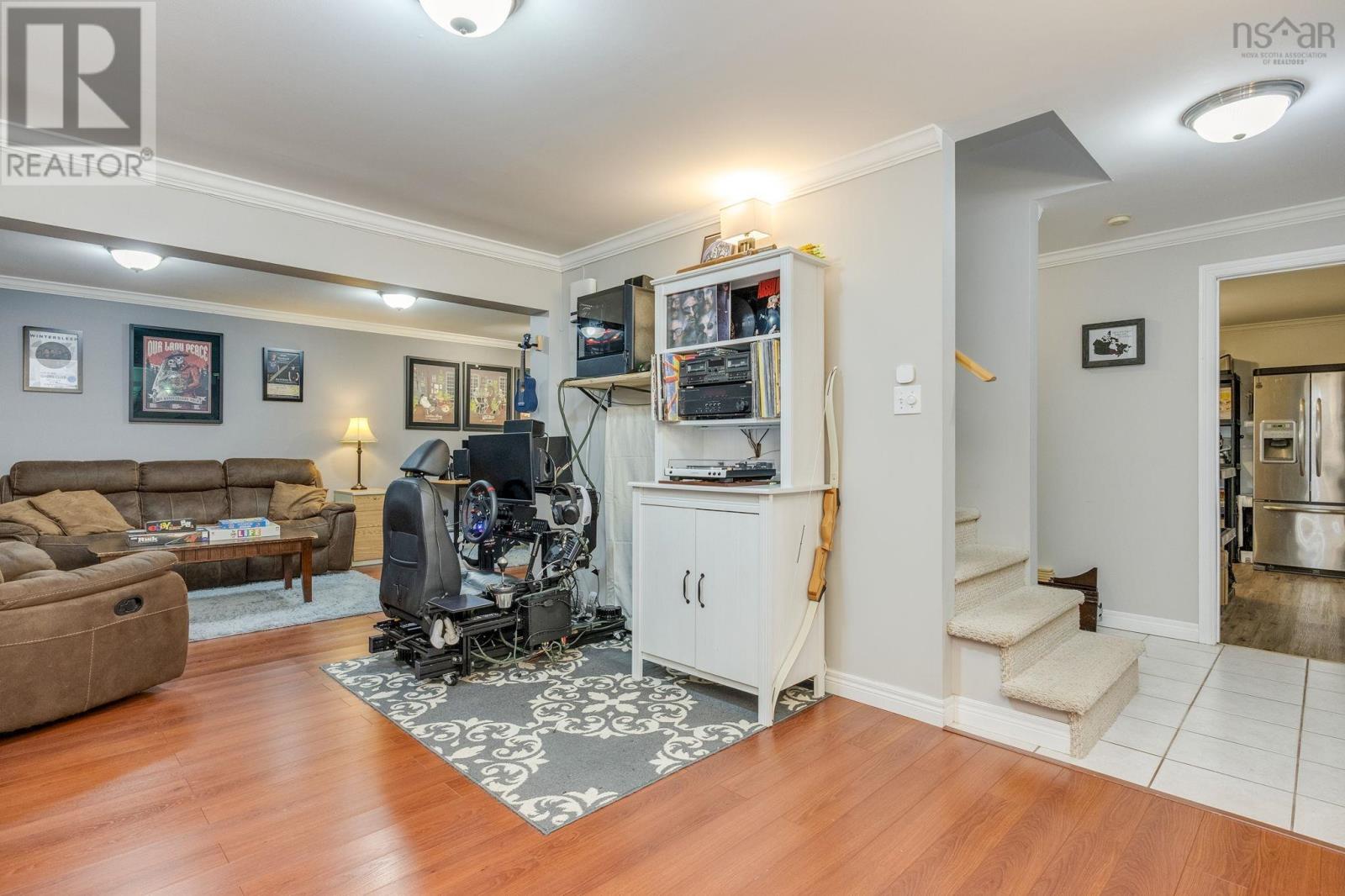 Property 36 of 47 of 550 Heather Crescent