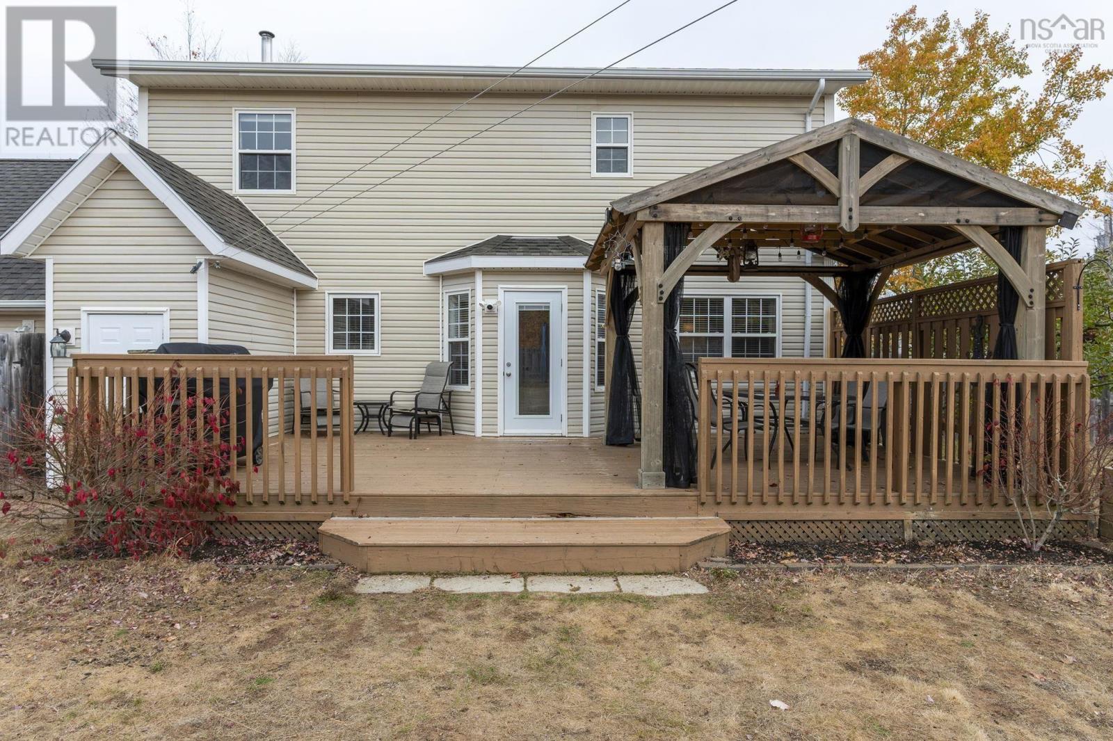 Property 5 of 47 of 550 Heather Crescent