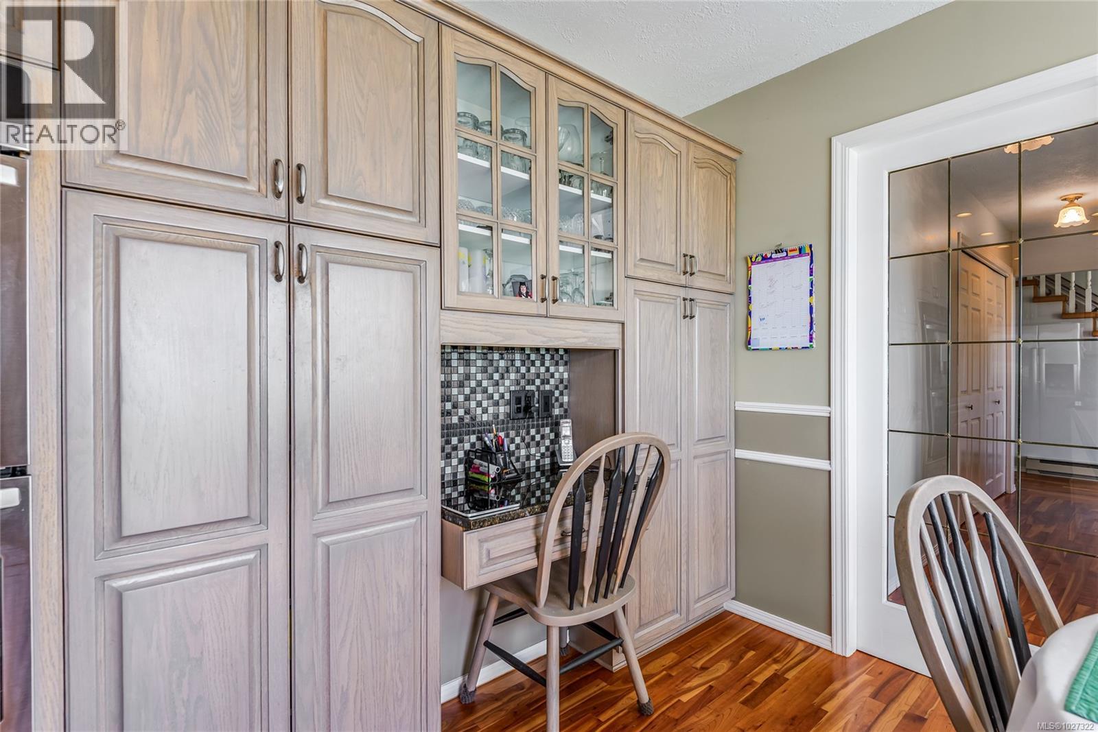 3816 Island Hwy S, Campbell River