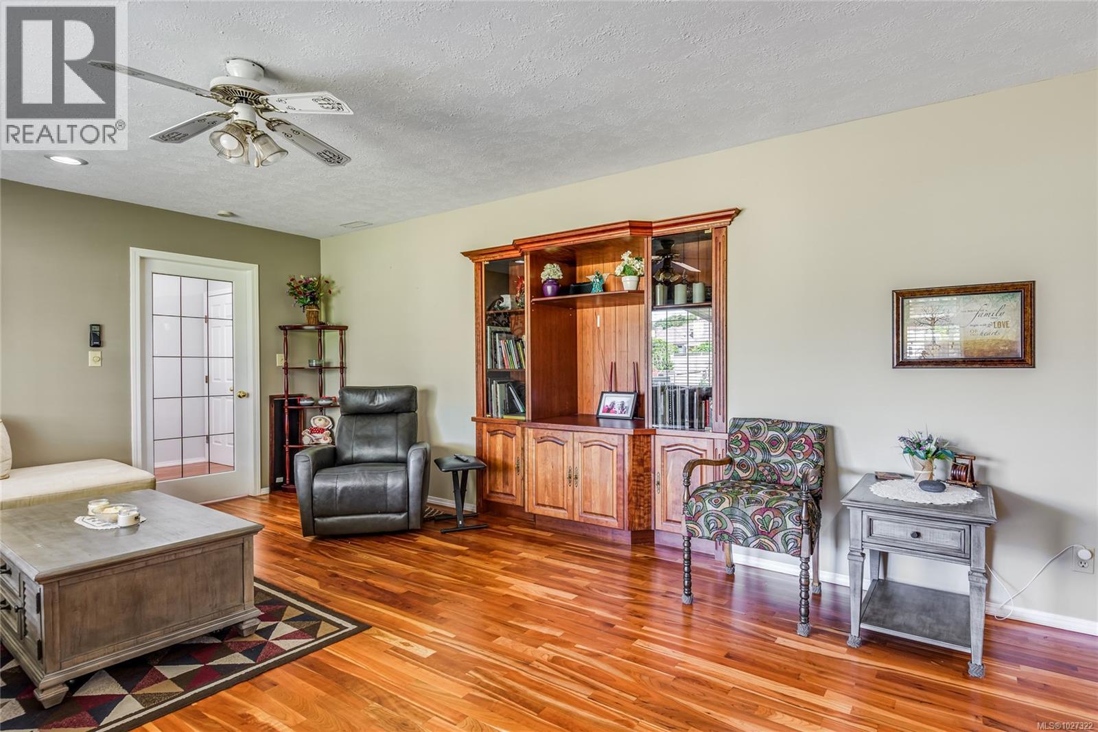 3816 Island Hwy S, Campbell River