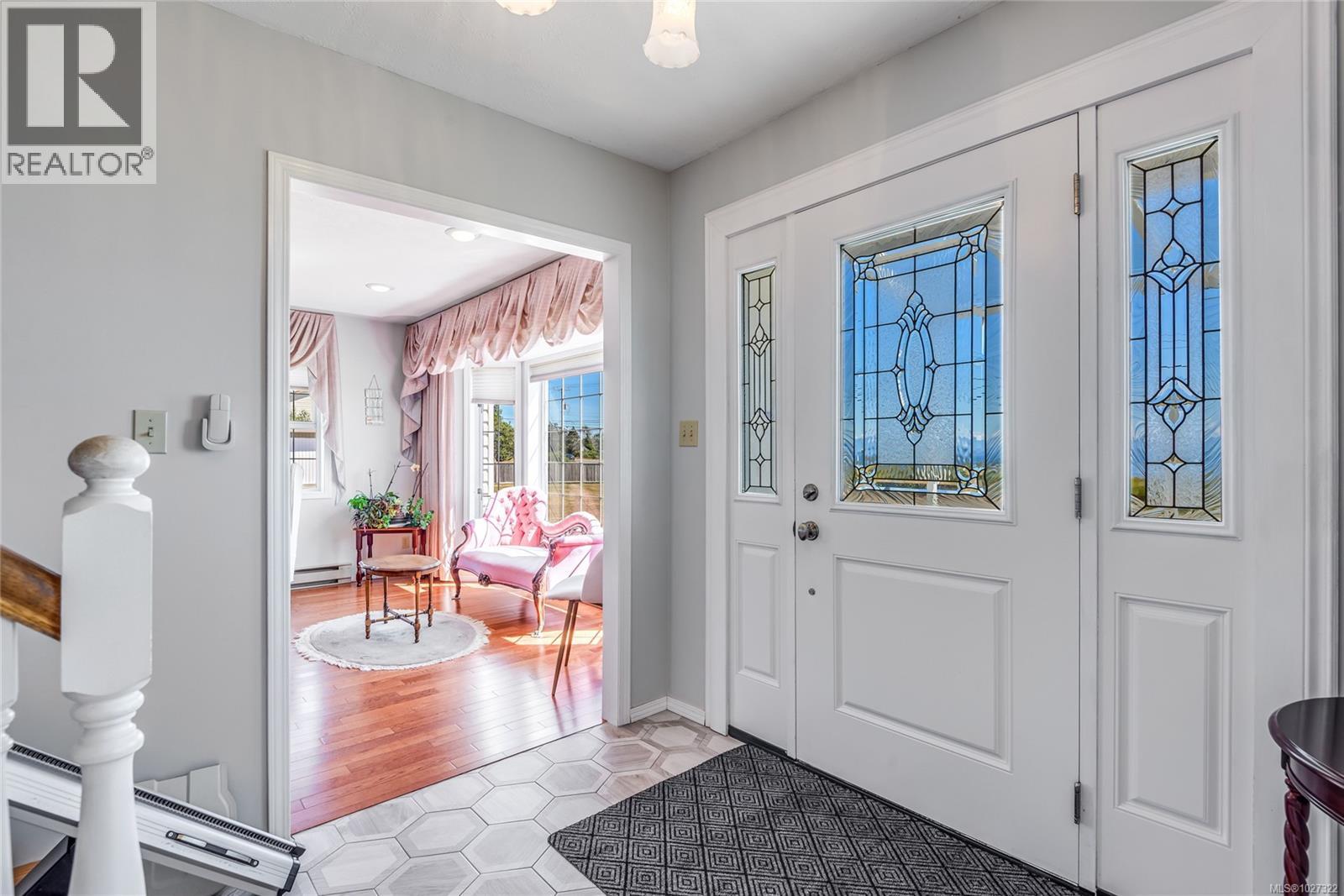 3816 Island Hwy S, Campbell River