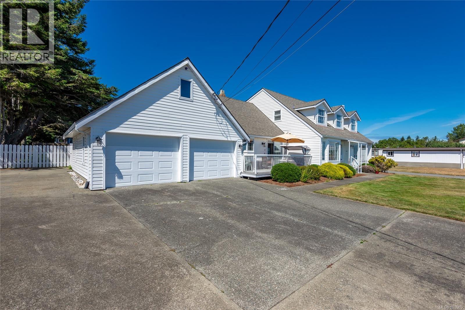 3816 Island Hwy S, Campbell River