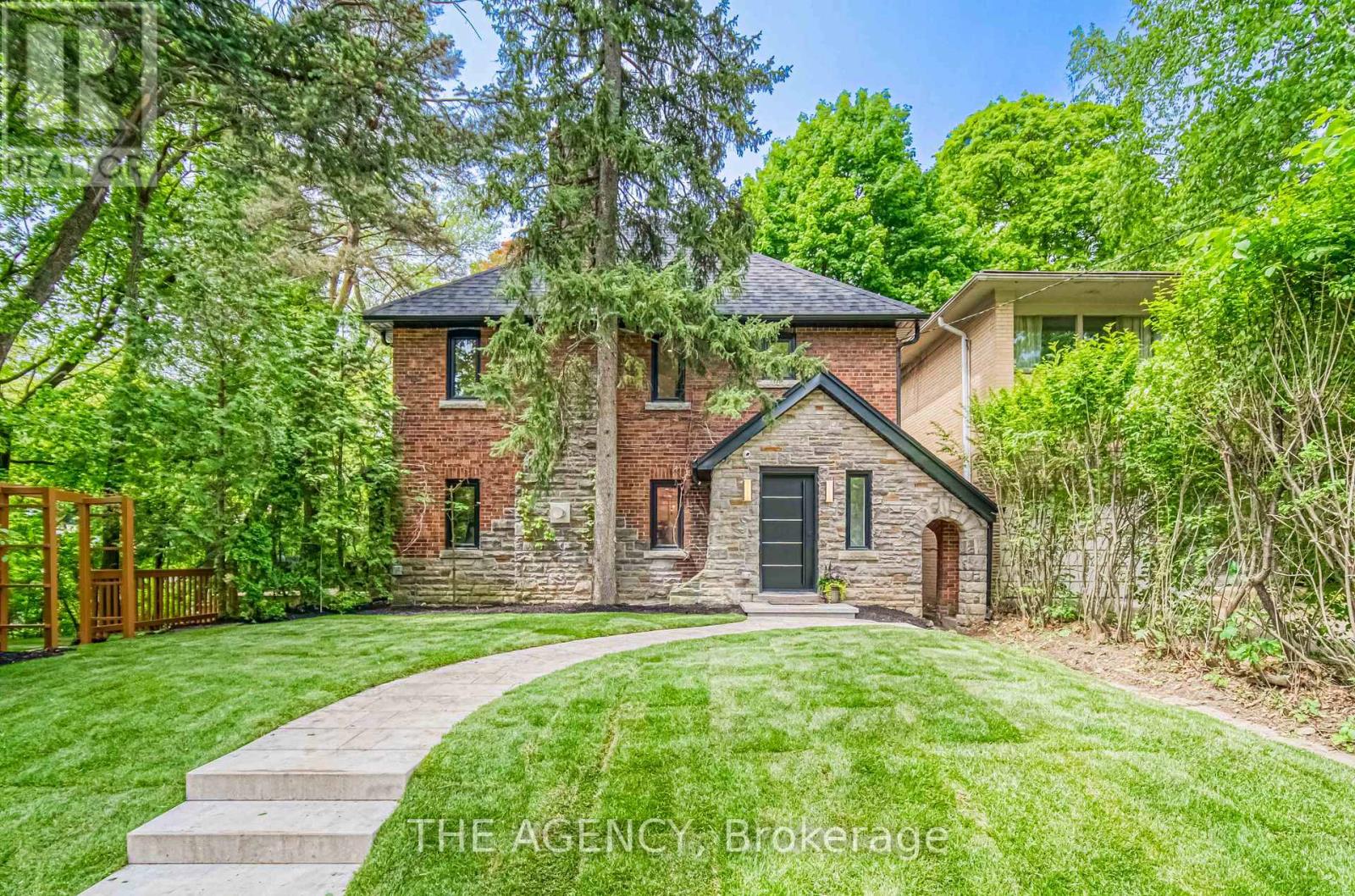 16 DUNCANNON DRIVE - 1